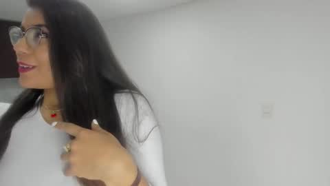 luna  online show from January 11, 11:15 am