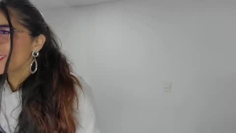 Snapshot of luna_dumont chatting on May 2, 11:04 am luna online show from May 2, 11:04 am