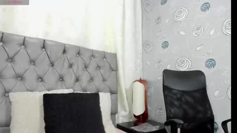 Luna Eva online show from November 13, 1:43 pm