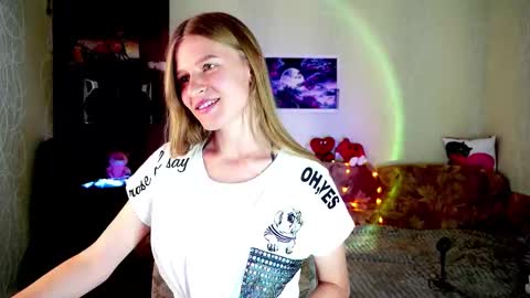 Snapshot of luna_evan chatting on September 11, 9:20 am luna_evan online show from September 11, 9:20 am