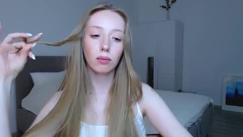 Luna online show from January 18, 11:55 pm