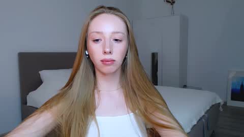 Luna online show from February 22, 11:03 pm