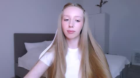 Luna online show from November 22, 8:08 pm