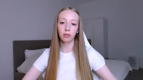 Luna online show from February 7, 8:56 pm