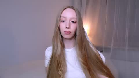 Luna online show from April 17, 9:18 pm