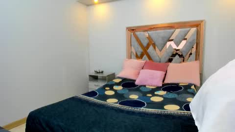 Snapshot of luna_johansson chatting on September 29, 12:10 pm Luna  online show from September 29, 12:10 pm