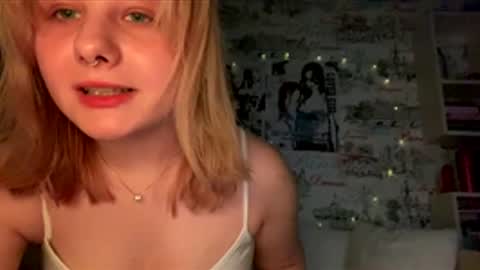 Snapshot of luna_linn chatting on March 3, 7:09 pm Luna online show from March 3, 7:09 pm