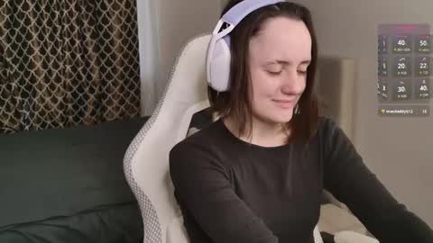 luna_loveeee online show from September 29, 5:45 am