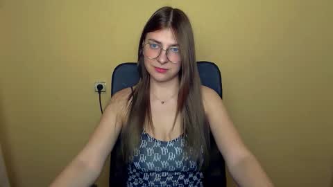 Luna online show from November 12, 4:07 pm