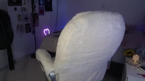 Luna online show from May 23, 9:52 pm