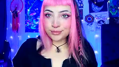 Snapshot of luna_ray420 chatting on February 26, 8:04 am MISS LUNA online show from February 26, 8:04 am