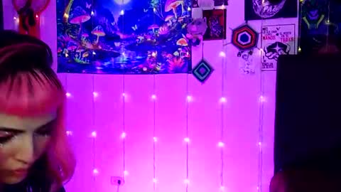 Snapshot of luna_ray420 chatting on February 27, 2:32 am MISS LUNA online show from February 27, 2:32 am