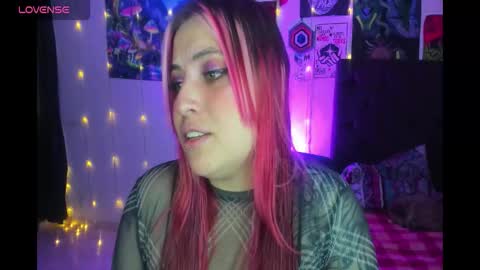 Snapshot of luna_ray420 chatting on January 5, 7:06 pm MISS LUNA online show from January 5, 7:06 pm