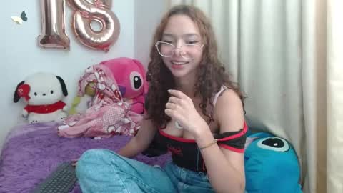luna_rios69 online show from February 3, 11:54 pm