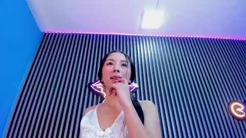 Luna Rosse  online show from May 13, 8:06 pm