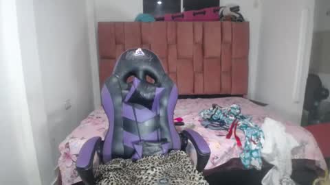 Snapshot of luna_rosita chatting on December 7, 6:10 am Luna online show from December 7, 6:10 am