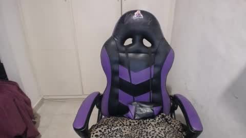 Snapshot of luna_rosita chatting on December 20, 9:32 am Luna online show from December 20, 9:32 am