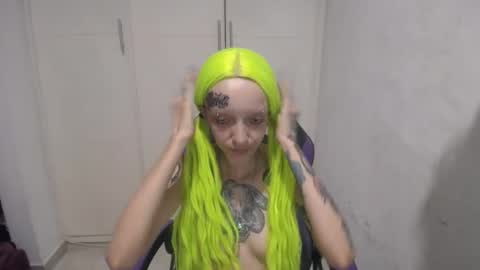 Snapshot of luna_rosita chatting on December 28, 4:19 am Luna online show from December 28, 4:19 am