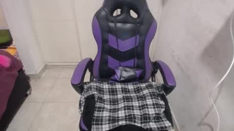 Snapshot of luna_rosita chatting on February 1, 9:51 pm Luna online show from February 1, 9:51 pm