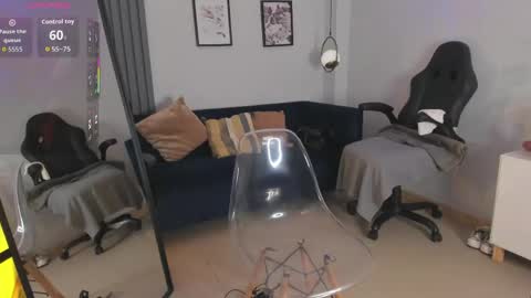Snapshot of luna_tagliaferri chatting on May 27, 9:01 pm Luna online show from May 27, 9:01 pm