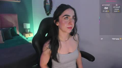 Snapshot of luna_tagliaferri chatting on May 31, 8:43 pm Luna online show from May 31, 8:43 pm