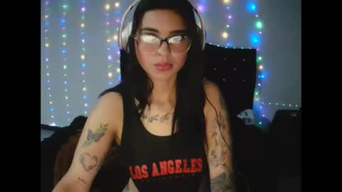 luna_velvet7 online show from May 18, 9:20 pm