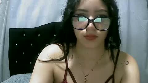 lunaa_sub online show from February 18, 11:08 pm