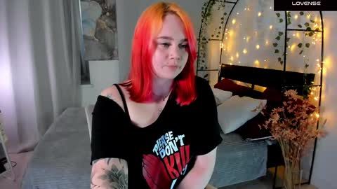 Snapshot of lunaali chatting on April 14, 2:01 pm Li online show from April 14, 2:01 pm