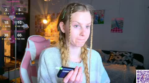 Britney online show from March 29, 7:14 pm