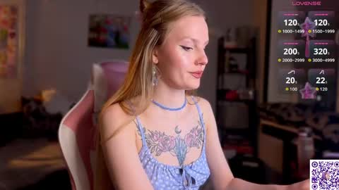 Britney online show from April 16, 7:03 pm