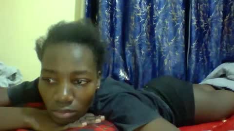 lunah_kitty online show from April 22, 3:20 am