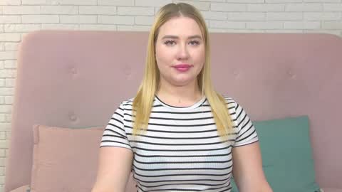 Snapshot of lunahouston chatting on January 14, 4:18 pm LunaHouston online show from January 14, 4:18 pm