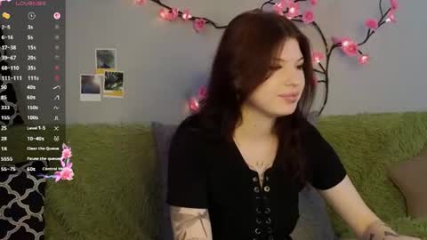 lunaire_cute online show from July 31, 6:57 am