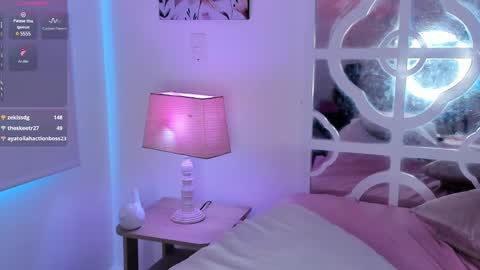 Snapshot of lunalasman chatting on January 17, 3:11 pm Luna Lasman online show from January 17, 3:11 pm