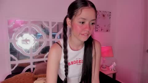 Snapshot of lunalasman chatting on January 24, 11:48 am Luna Lasman online show from January 24, 11:48 am