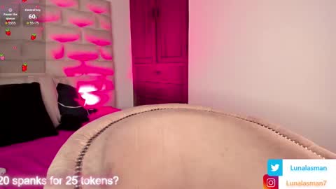 Snapshot of lunalasman chatting on October 1, 12:44 pm Luna Lasman online show from October 1, 12:44 pm