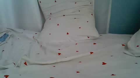 Snapshot of lunalove22_ chatting on February 3, 6:40 am lunalove22_ online show from February 3, 6:40 am