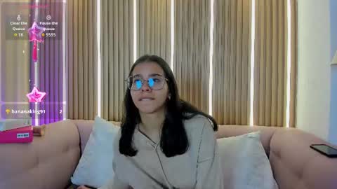 Snapshot of lunamillers_ chatting on July 13, 4:15 am lunamillers_ online show from July 13, 4:15 am