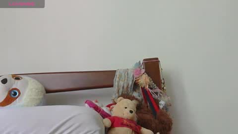 Snapshot of lunamoon_17 chatting on February 4, 4:13 pm LUNA online show from February 4, 4:13 pm