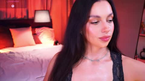 Snapshot of lunanight_ chatting on June 5, 8:36 pm Luna next streams Mon Fri Sat Sun 8pm-5am gmt0 online show from June 5, 8:36 pm