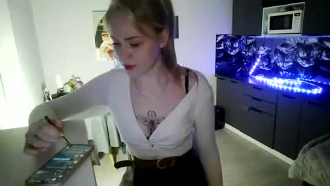 Snapshot of lunapeony chatting on February 9, 3:49 pm lunapeony online show from February 9, 3:49 pm