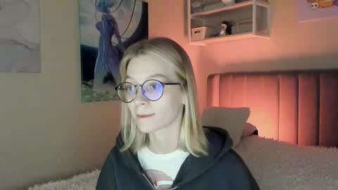 Sofia online show from October 30, 9:59 pm