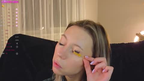 Kelly online show from October 27, 2:43 pm