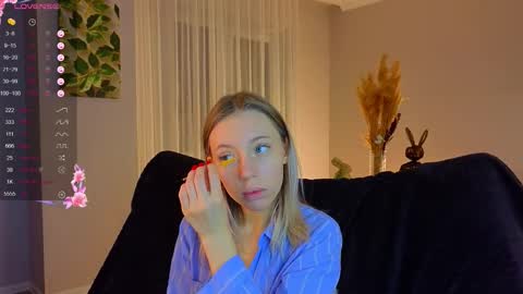 Kelly online show from November 22, 2:38 pm