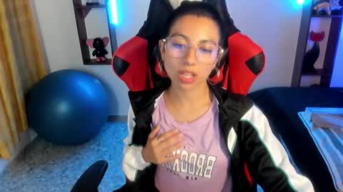 Snapshot of lunarichy chatting on October 22, 9:47 pm lunarichy online show from October 22, 9:47 pm