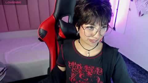 Snapshot of lunarichy chatting on May 28, 8:50 pm lunarichy online show from May 28, 8:50 pm