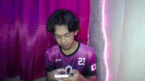 Snapshot of lunarmaxxx chatting on May 8, 1:44 am max online show from May 8, 1:44 am