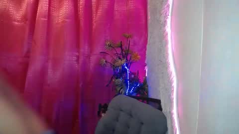 Snapshot of lunarmaxxx chatting on May 28, 5:54 pm max online show from May 28, 5:54 pm