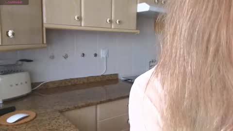 Snapshot of lunary_mix chatting on September 28, 10:31 am Luna online show from September 28, 10:31 am