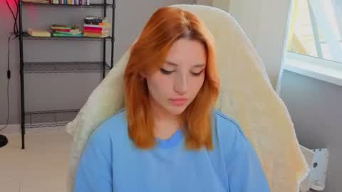 Snapshot of lunatale chatting on July 9, 8:07 am Kate online show from July 9, 8:07 am